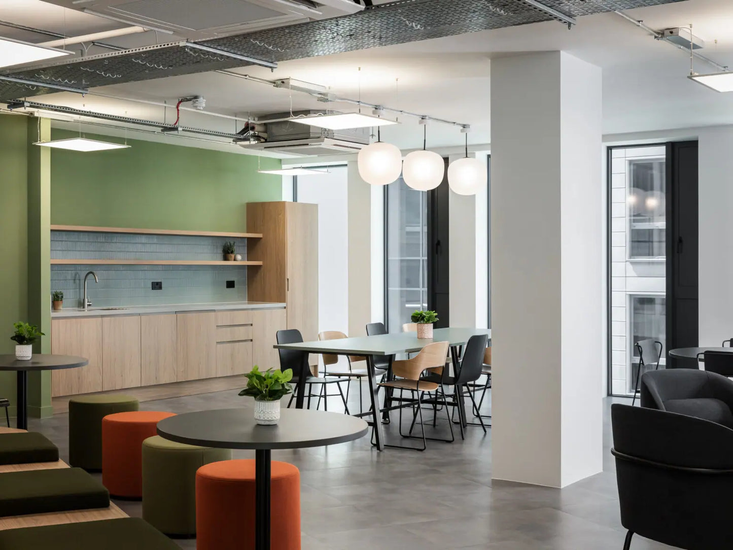 Commercial Standard Clean (100-400 sq metres)